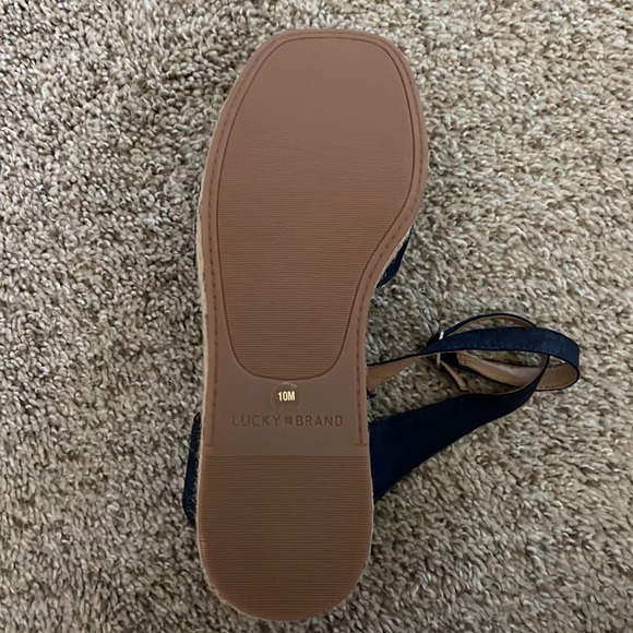 Lucky Brand wedges - Picture 3 of 3